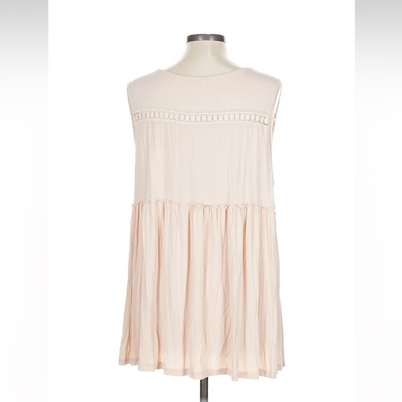 NWOT: POL Sleeveless Lace Ruffle Detail V-Neck Relaxed Fit Babydoll Top• Large - Picture 7 of 9